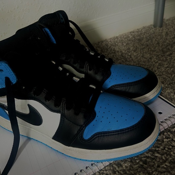 Nike Black and Blue Sneakers High-Top Design